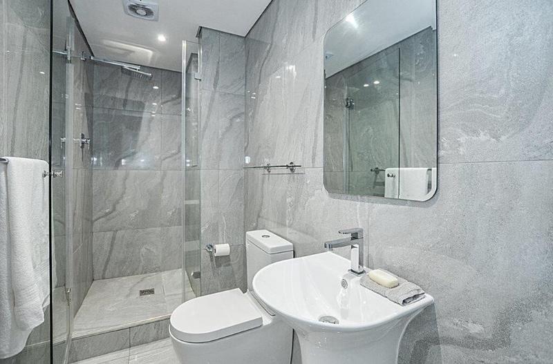 To Let 3 Bedroom Property for Rent in Dolphin Beach Western Cape